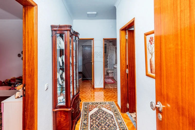 Quinta T8 para Venda em Azoia de Cima e Tremês Foto 13