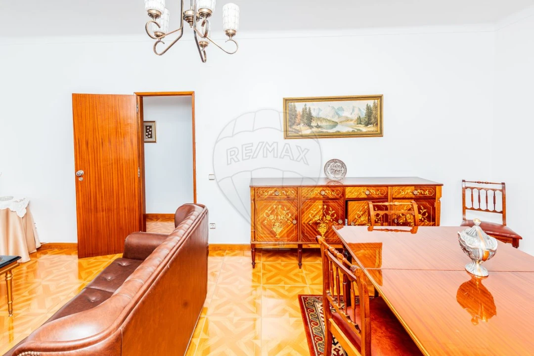 Quinta T8 para Venda em Azoia de Cima e Tremês Foto 25