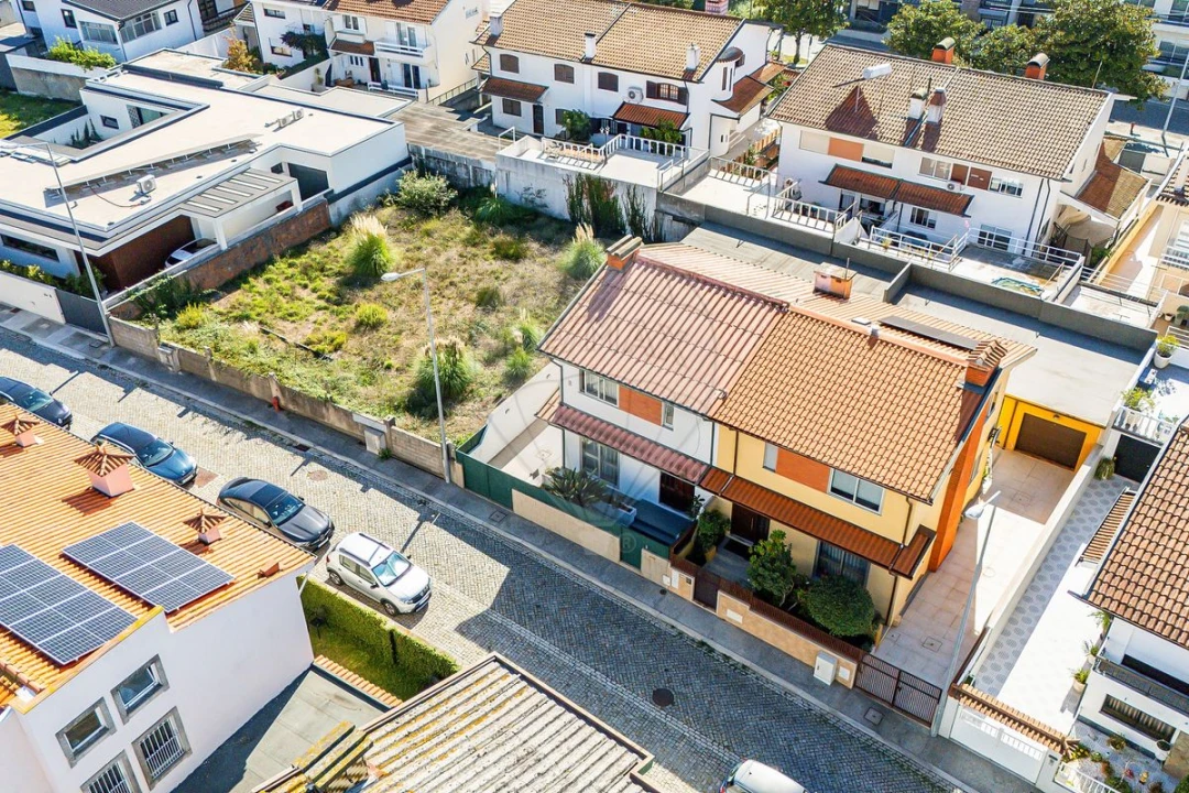 Moradia T3 para Venda em Vila Nova da Telha Foto 29