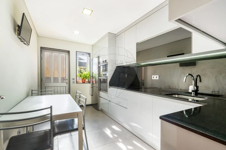 Moradia T3 para Venda em Vila Nova da Telha Foto 9