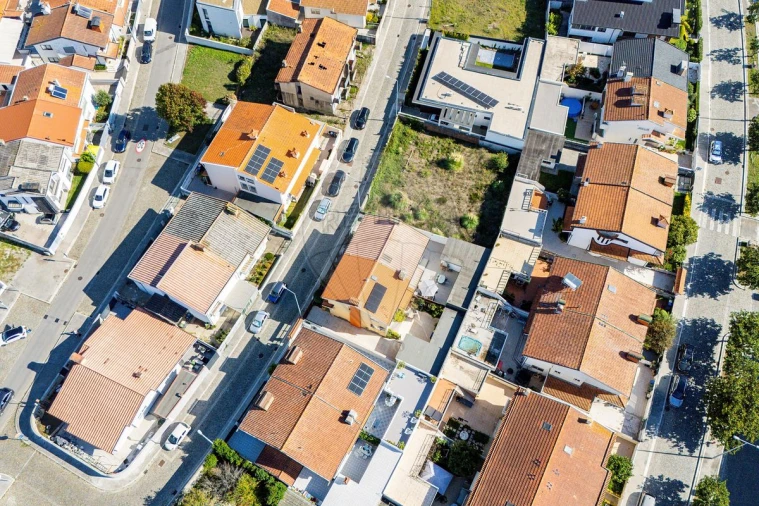 Moradia T3 para Venda em Vila Nova da Telha Foto 31