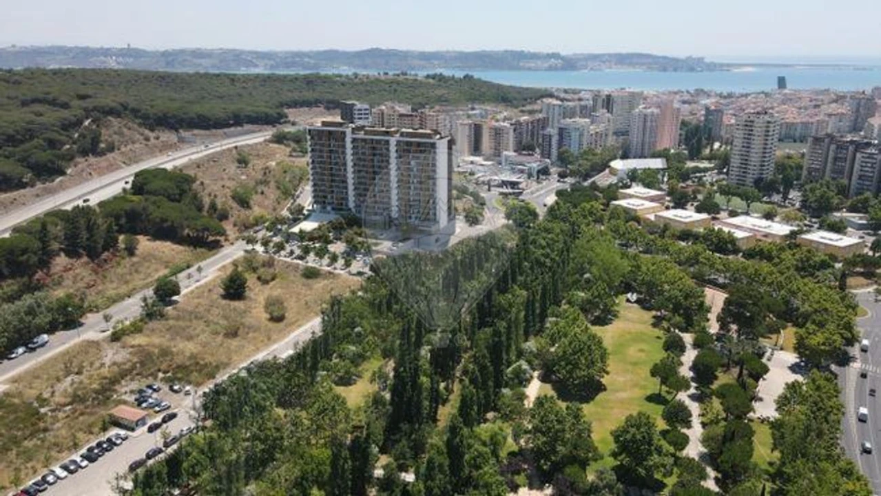Apartamento T3 para Venda em Algés, Linda-A-Velha e Cruz Quebrada-Dafundo Foto 19