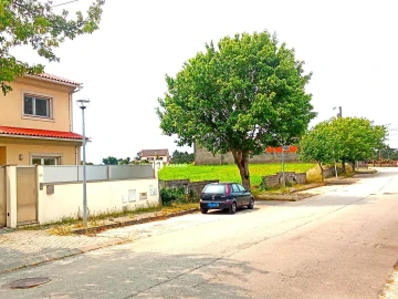 Terreno para Venda em Oliveirinha