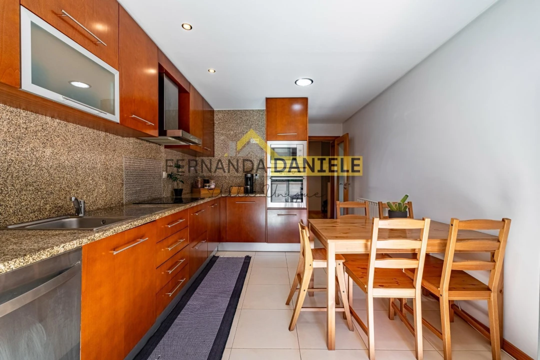 Apartamento T3 para Venda em Santa Maria da Feira, Travanca, Sanfins e Espargo Foto 14