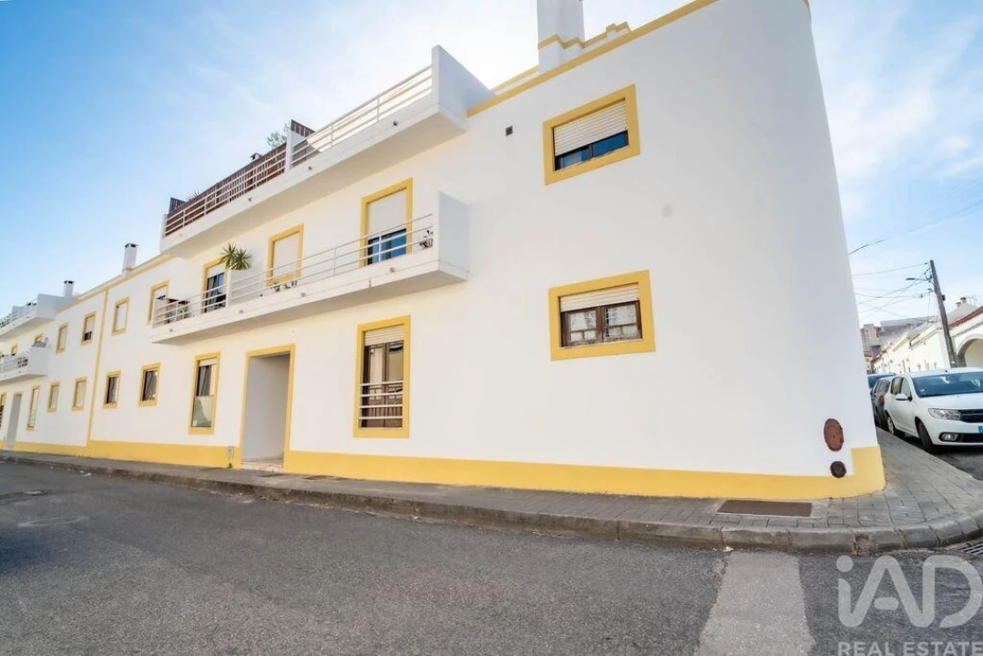 Apartamento T3 para Venda em Bombarral e Vale Covo Foto 36