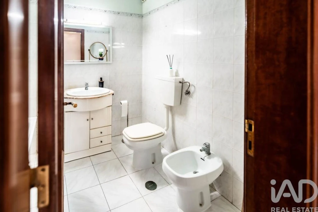 Apartamento T3 para Venda em Bombarral e Vale Covo Foto 28