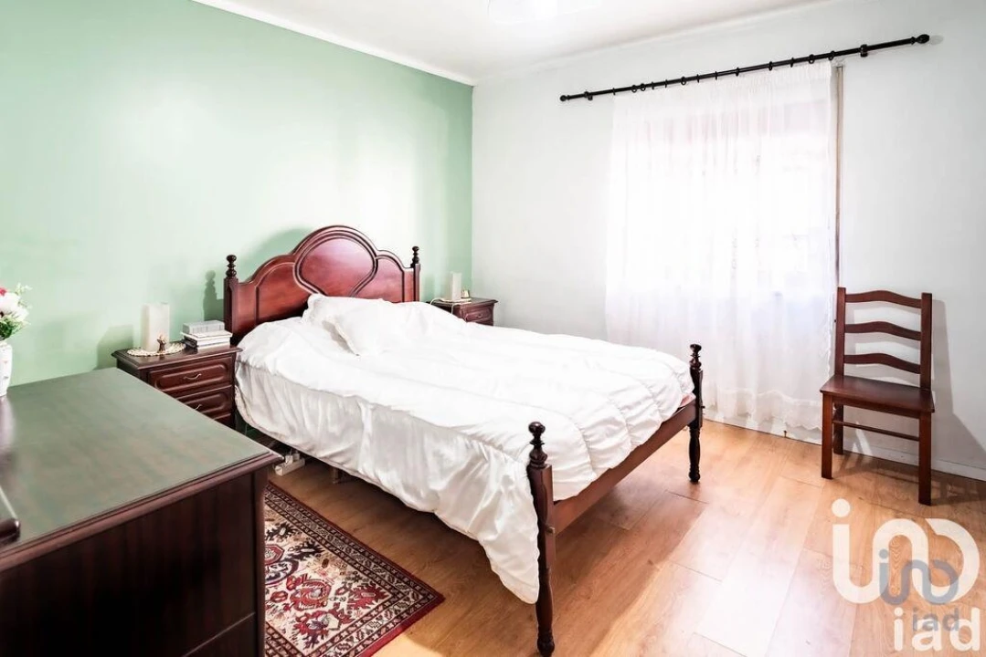 Apartamento T3 para Venda em Bombarral e Vale Covo Foto 9