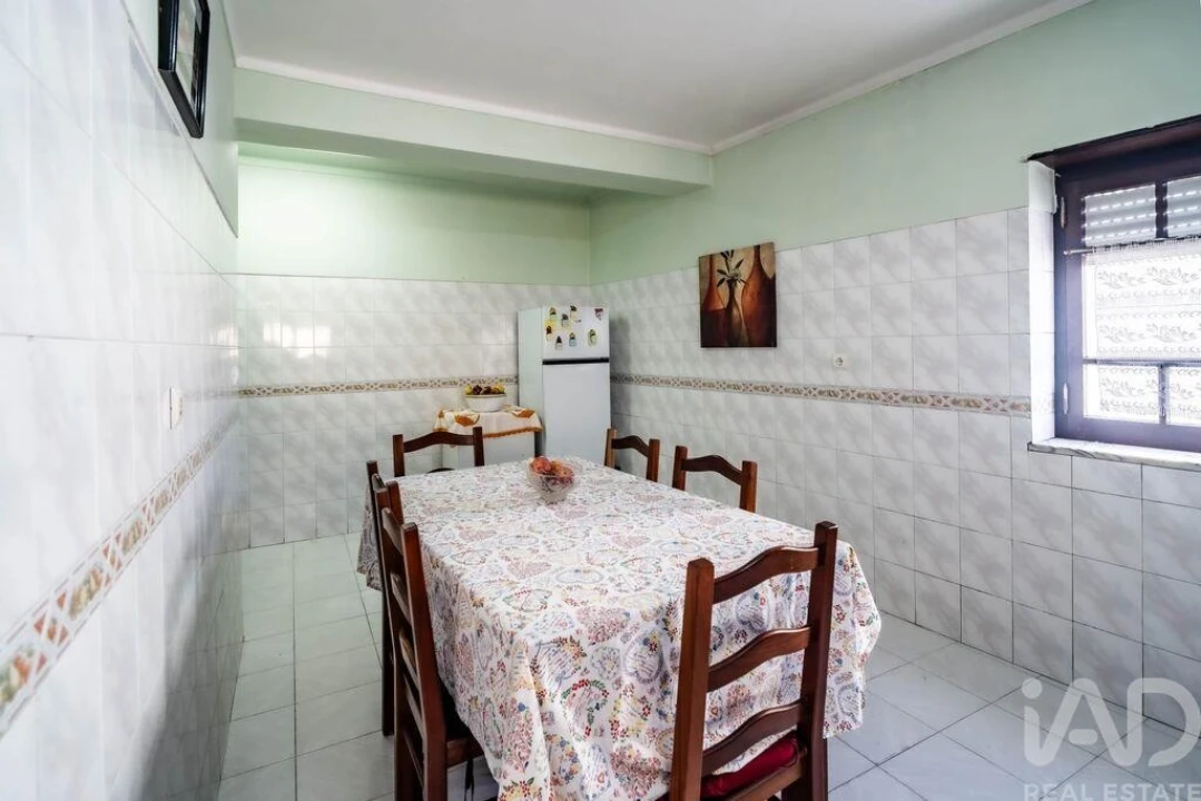 Apartamento T3 para Venda em Bombarral e Vale Covo Foto 22