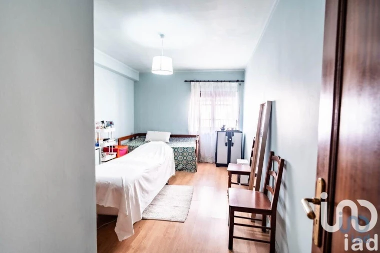 Apartamento T3 para Venda em Bombarral e Vale Covo Foto 13