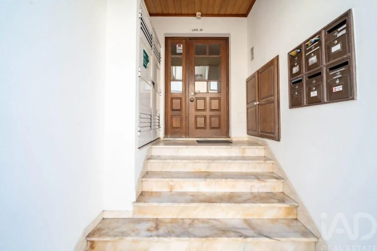 Apartamento T3 para Venda em Bombarral e Vale Covo Foto 37