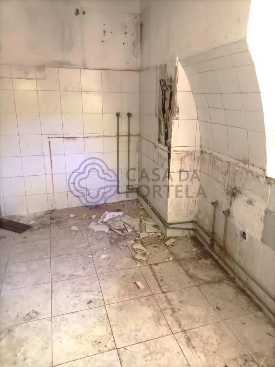 Prédio para Venda em União das Freguesias de Setúbal Foto 24