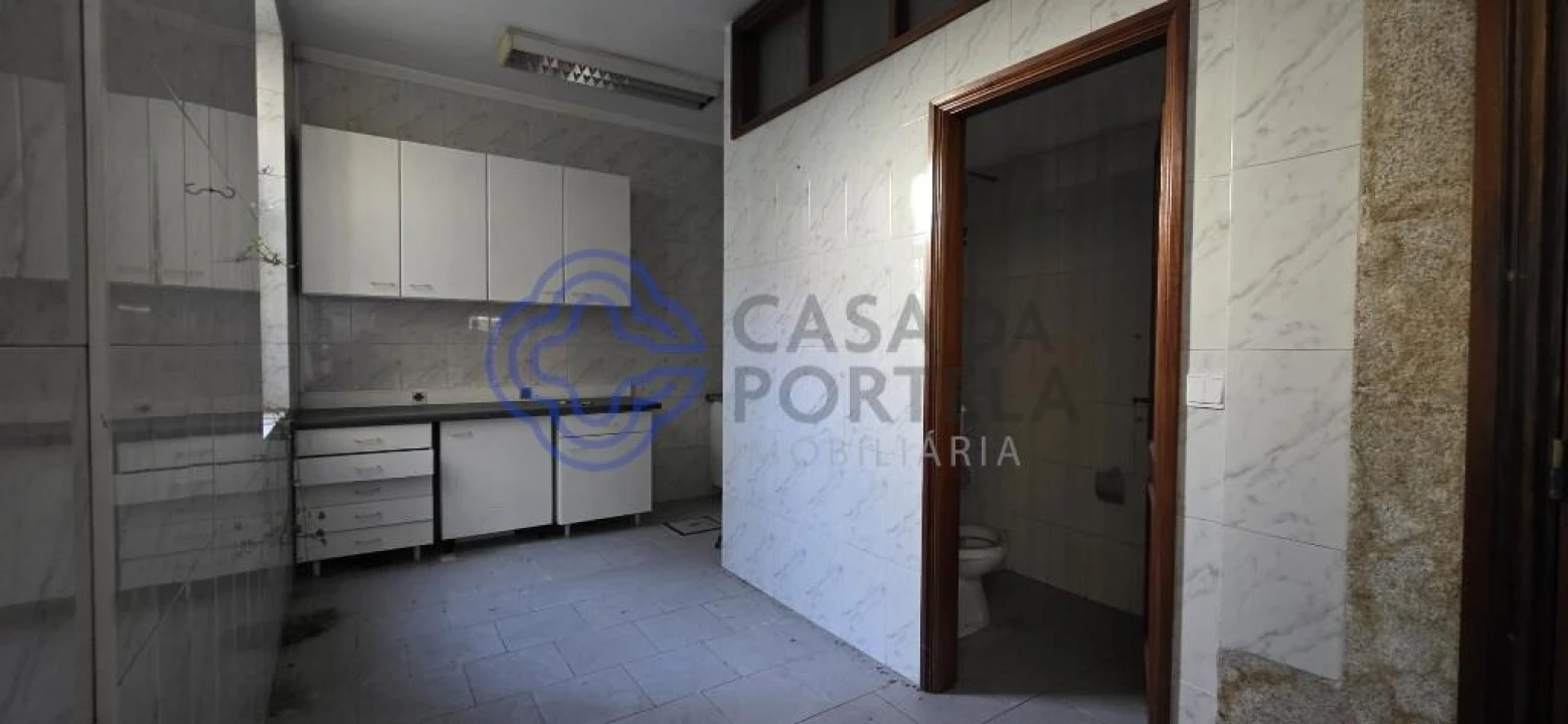 Prédio para Venda em Cedofeita, Santo Ildefonso, Sé, Miragaia, São Nicolau e Vitória Foto 25