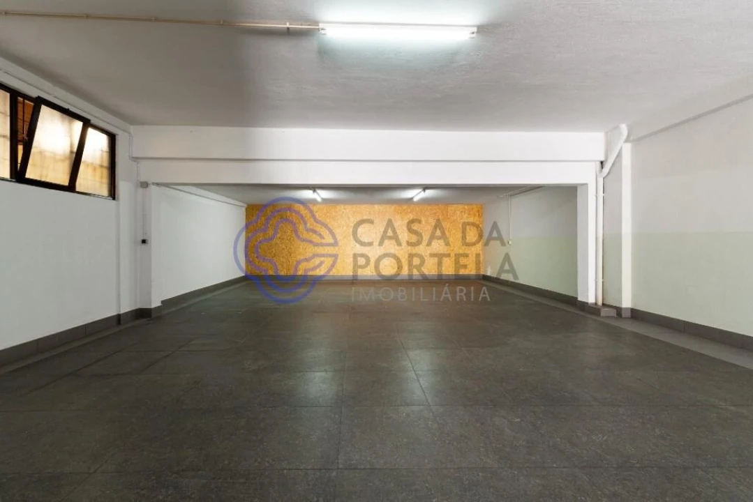 Armazém para Venda em Ramalde Foto 7