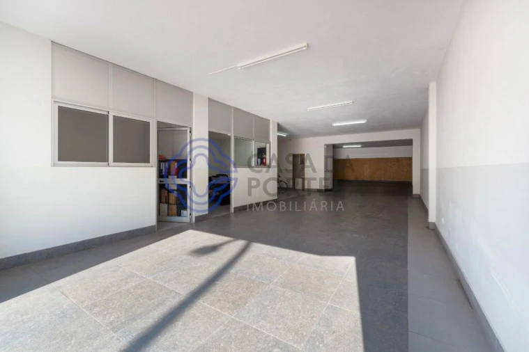 Armazém para Venda em Ramalde Foto 9