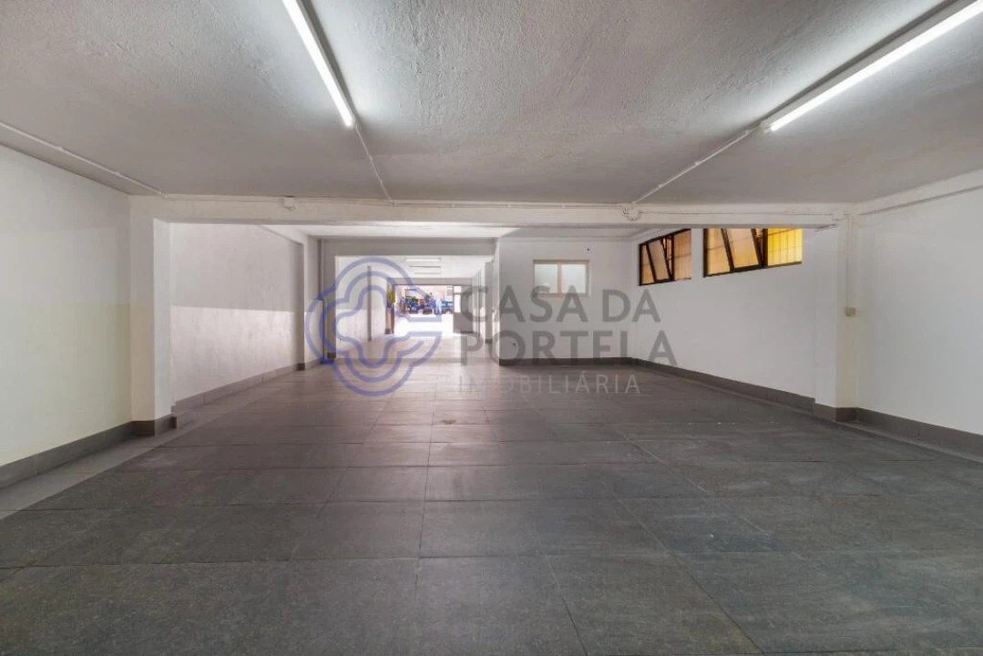 Armazém para Venda em Ramalde Foto 8
