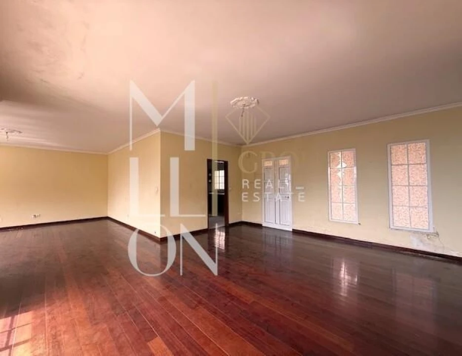 Moradia T3 para Venda em Canhas Foto 6