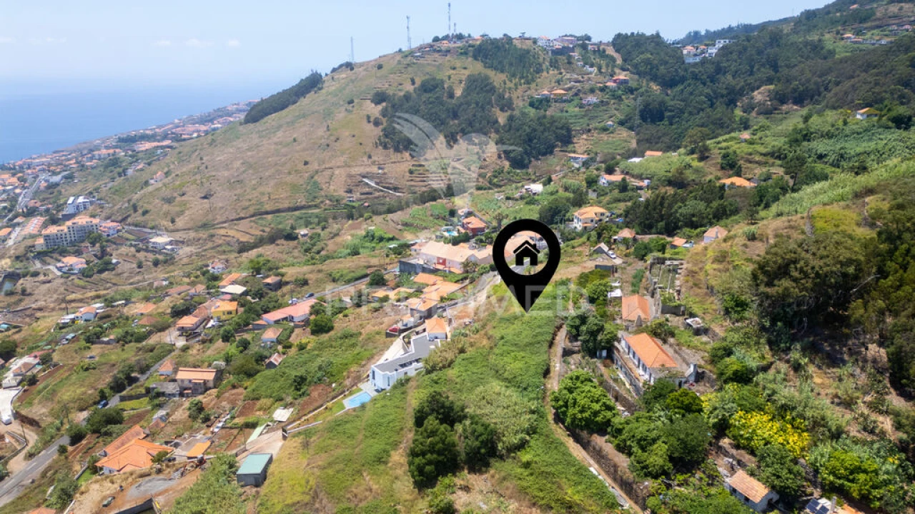 Terreno para Venda em Caniço Foto 7