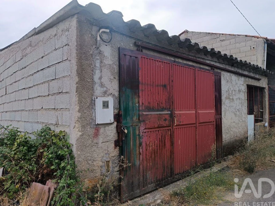 Moradia T4 para Venda em Azinhoso Foto 23