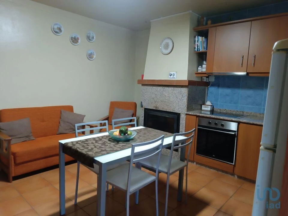 Moradia T4 para Venda em Azinhoso Foto 4