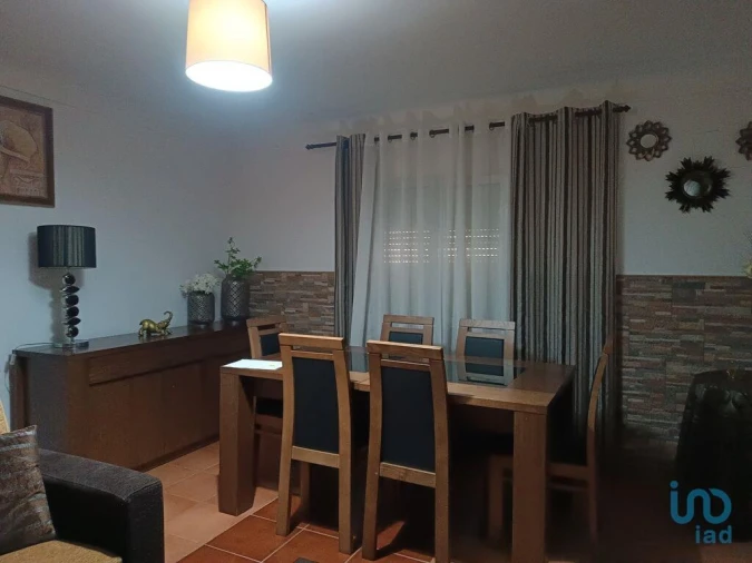 Moradia T4 para Venda em Azinhoso Foto 5