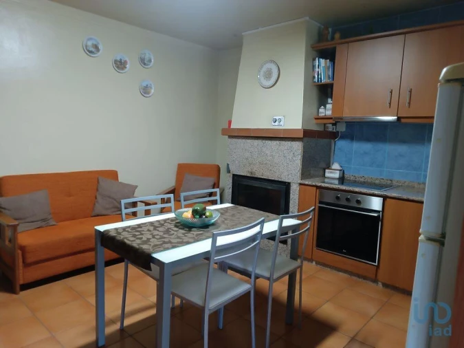 Moradia T4 para Venda em Azinhoso Foto 4