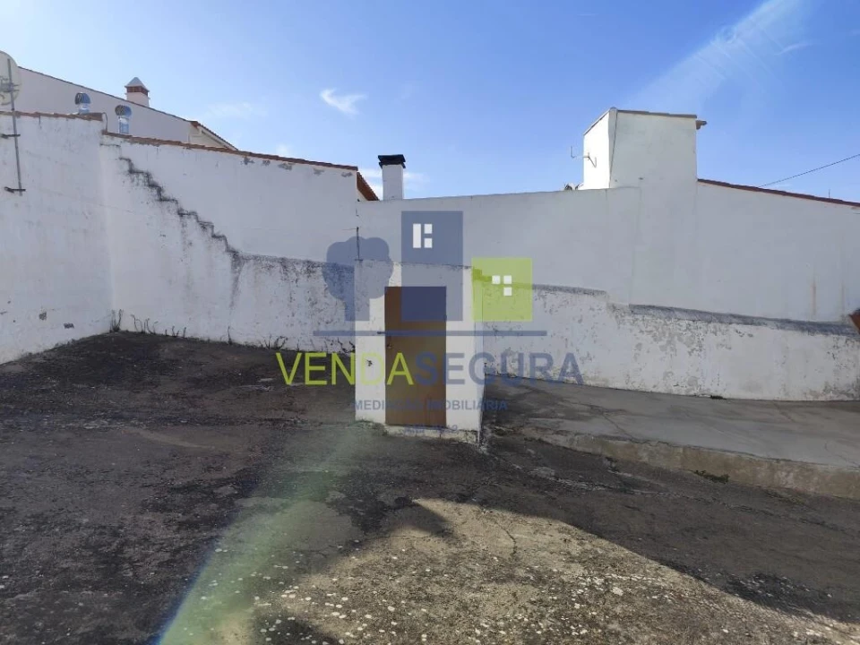 Moradia T4 para Venda em Safara e Santo Aleixo da Restauração Foto 23