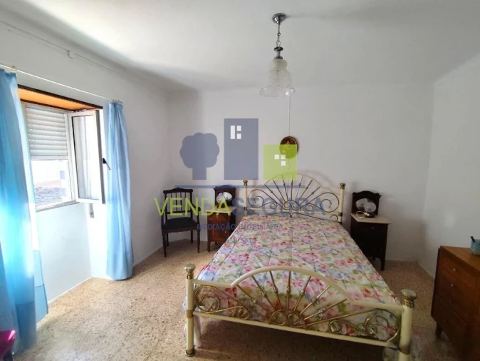 Moradia T4 para Venda em Safara e Santo Aleixo da Restauração Foto 3