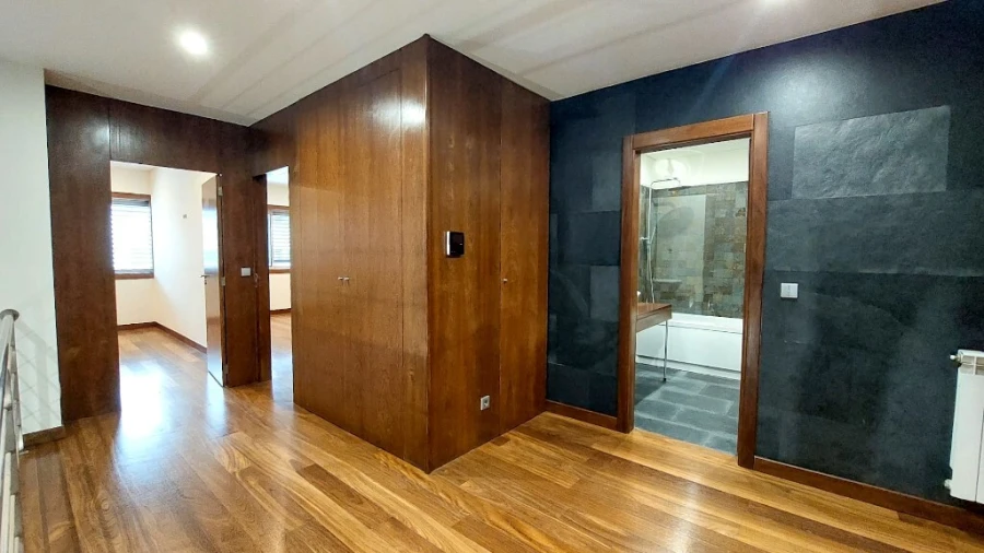 Moradia T4 para Venda em Real, Dume e Semelhe Foto 16