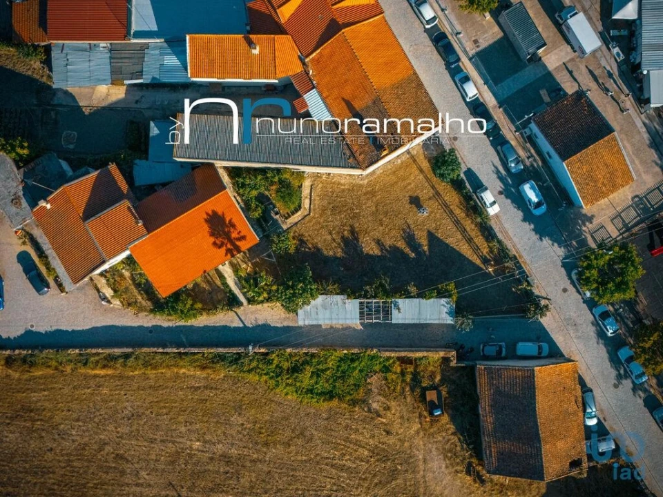 Moradia T2 para Venda em Vila Franca das Naves e Feital Foto 2