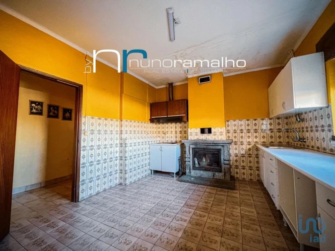 Moradia T2 para Venda em Vila Franca das Naves e Feital Foto 7