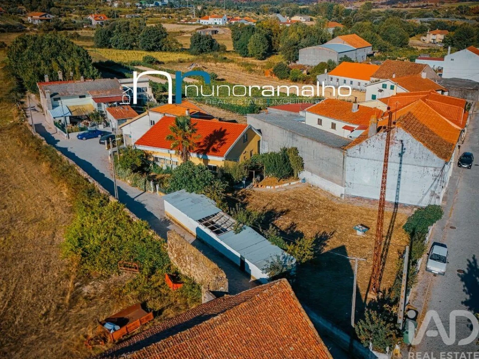 Moradia T2 para Venda em Vila Franca das Naves e Feital Foto 27