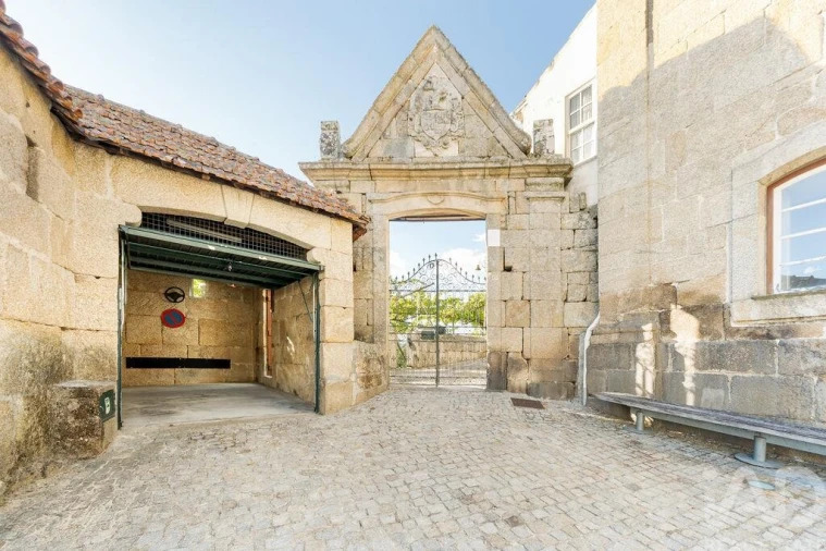 Quinta T8 para Venda em São Martinho de Mouros Foto 36