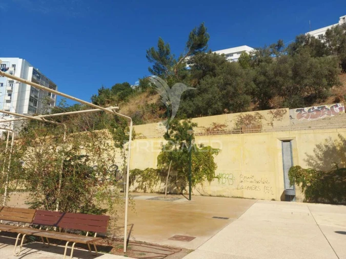 Apartamento T2 para Venda em Penha de França Foto 2