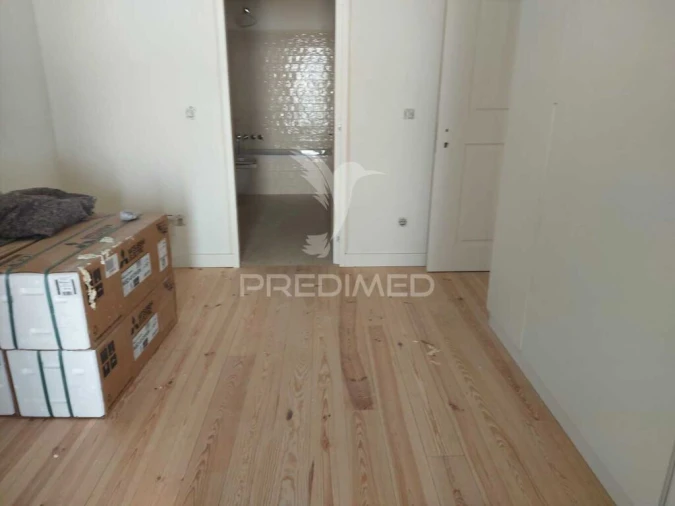 Apartamento T2 para Venda em Penha de França Foto 10