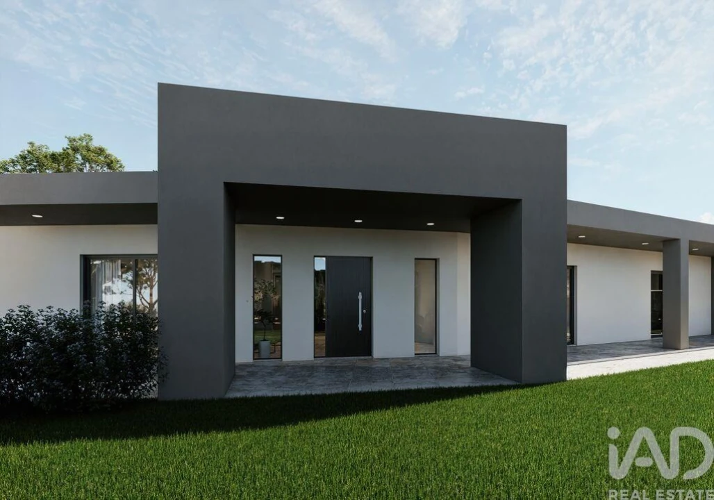 Moradia T5 para Venda em Vimeiro Foto 10