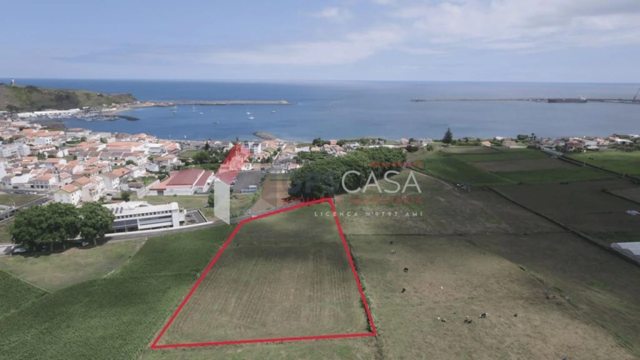 Terreno para Venda em Praia da Vitoria (Santa Cruz) Foto 11