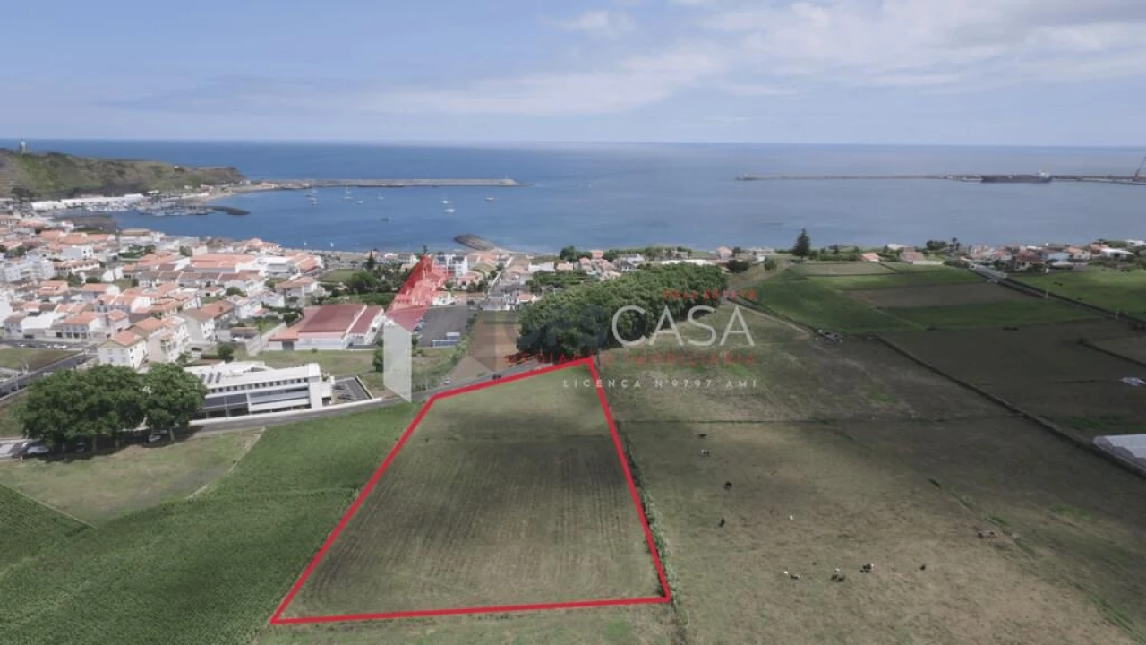 Terreno para Venda em Praia da Vitoria (Santa Cruz) Foto 7