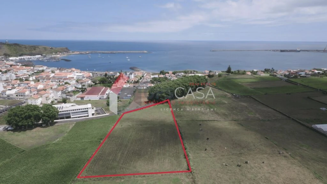 Terreno para Venda em Praia da Vitoria (Santa Cruz) Foto 6