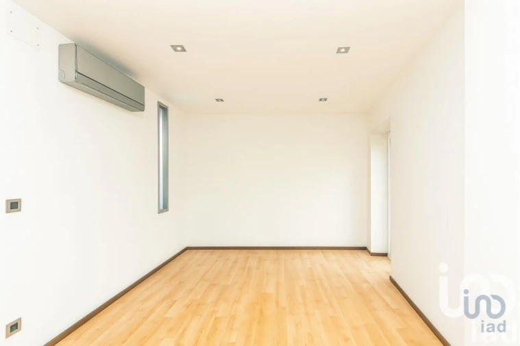 Apartamento T1 para Venda em Marinha Grande Foto 5