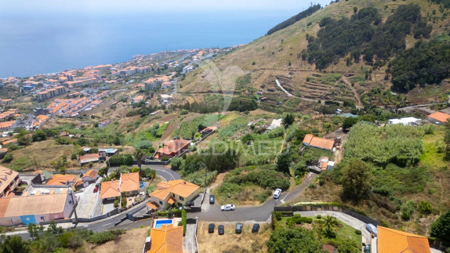 Terreno para Venda em Caniço Foto 12