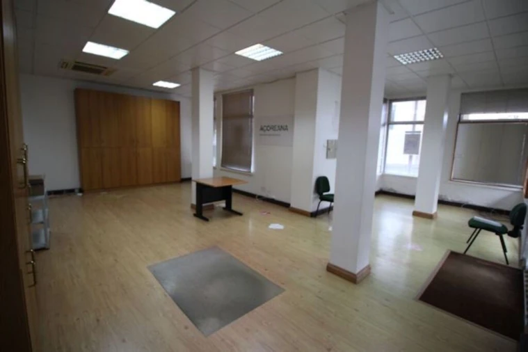 Loja para Venda em Ponta Delgada (São José) Foto 4