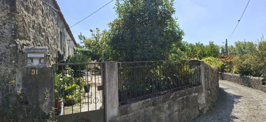 Moradia T2 para Venda em Lago Foto 5