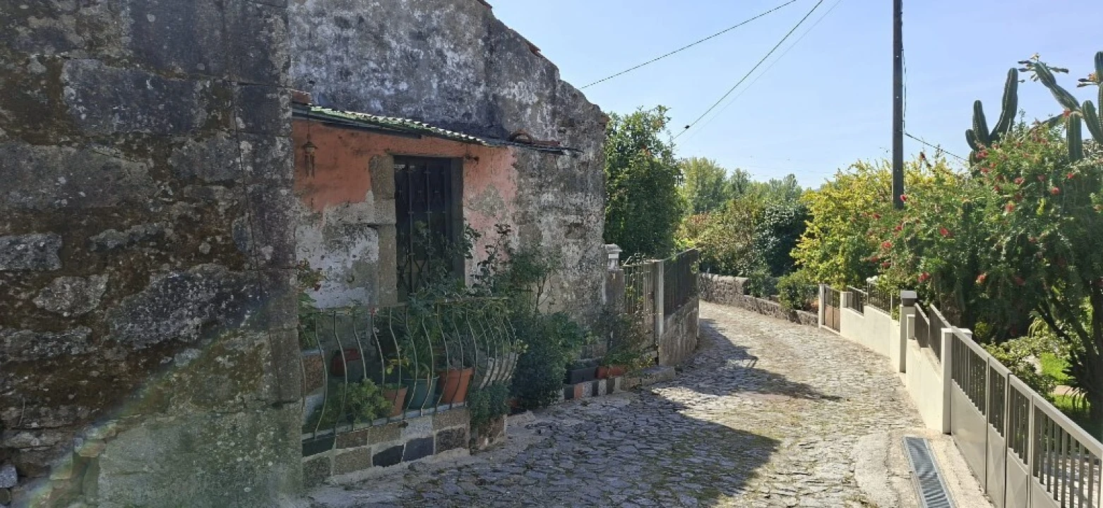 Moradia T2 para Venda em Lago Foto 7