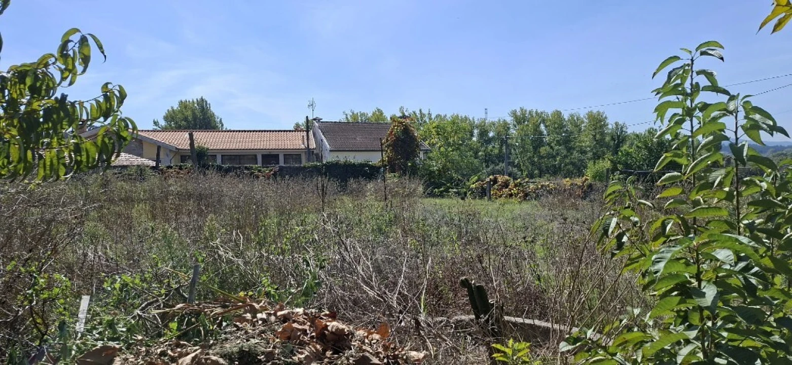 Moradia T2 para Venda em Lago Foto 22