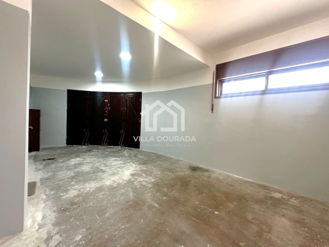 Moradia T4 para Venda em Campanhã Foto 21