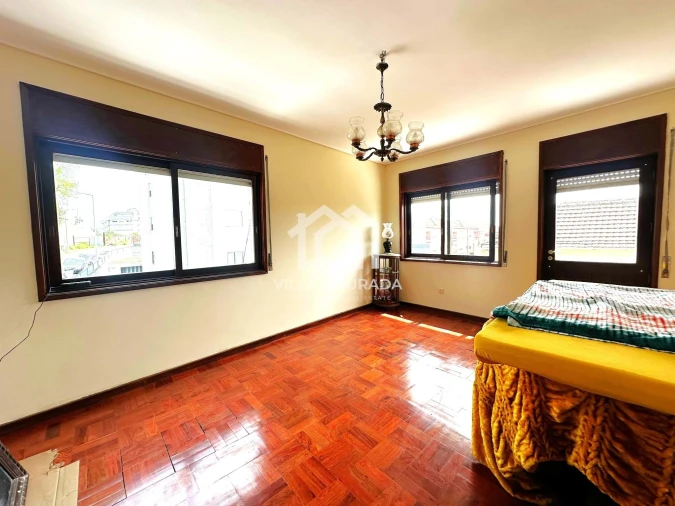 Moradia T4 para Venda em Campanhã Foto 2