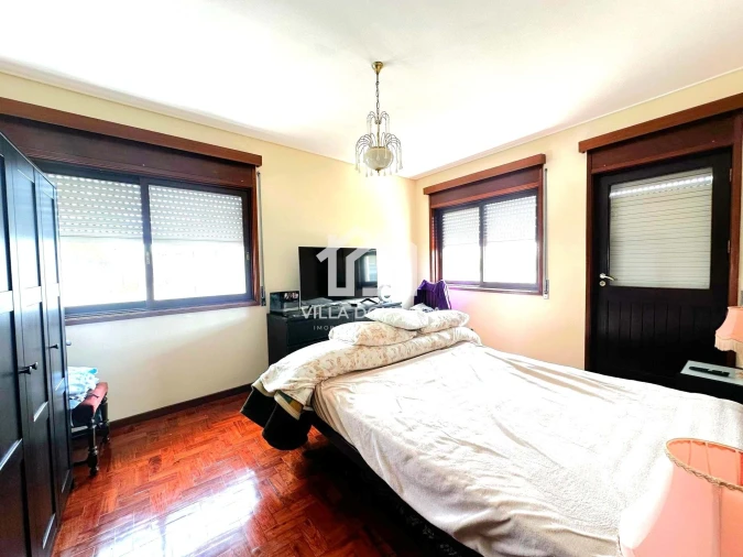 Moradia T4 para Venda em Campanhã Foto 4