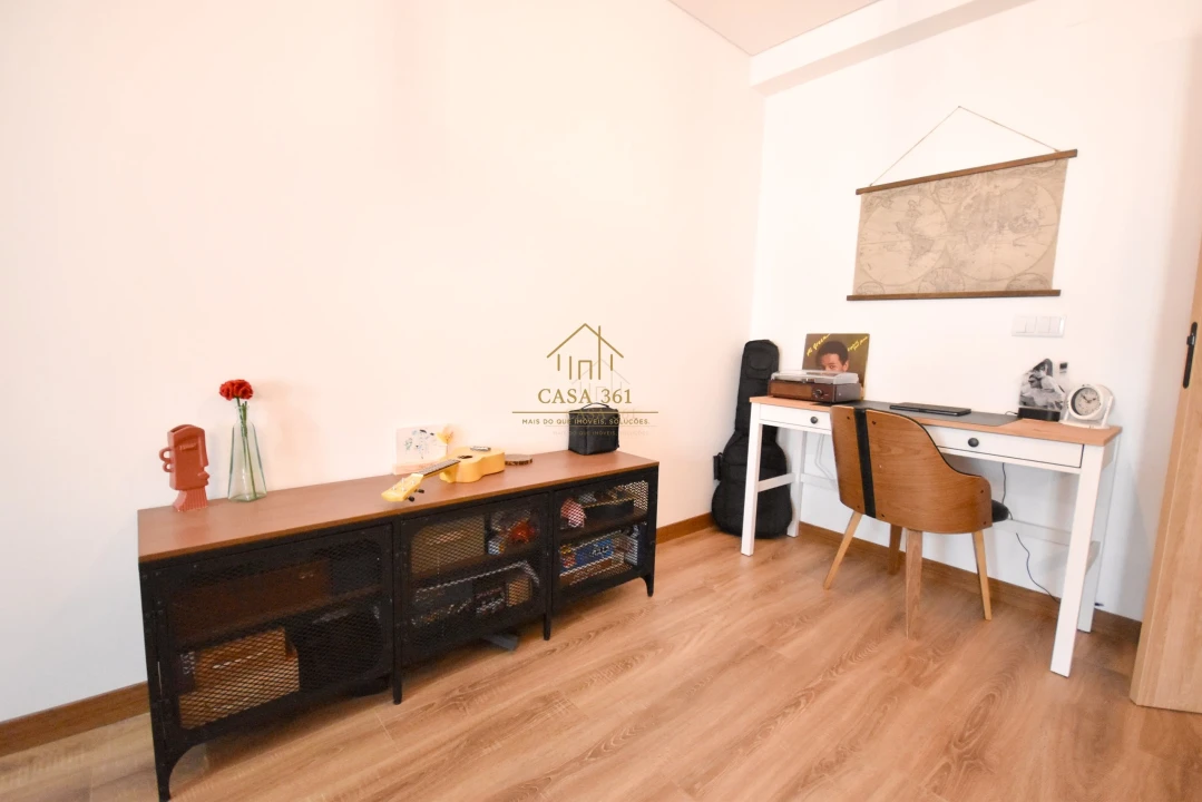 Apartamento T4 para Venda em Castanheira do Ribatejo e Cachoeiras Foto 8