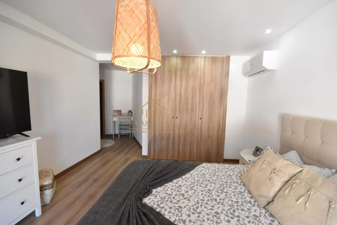 Apartamento T4 para Venda em Castanheira do Ribatejo e Cachoeiras Foto 42