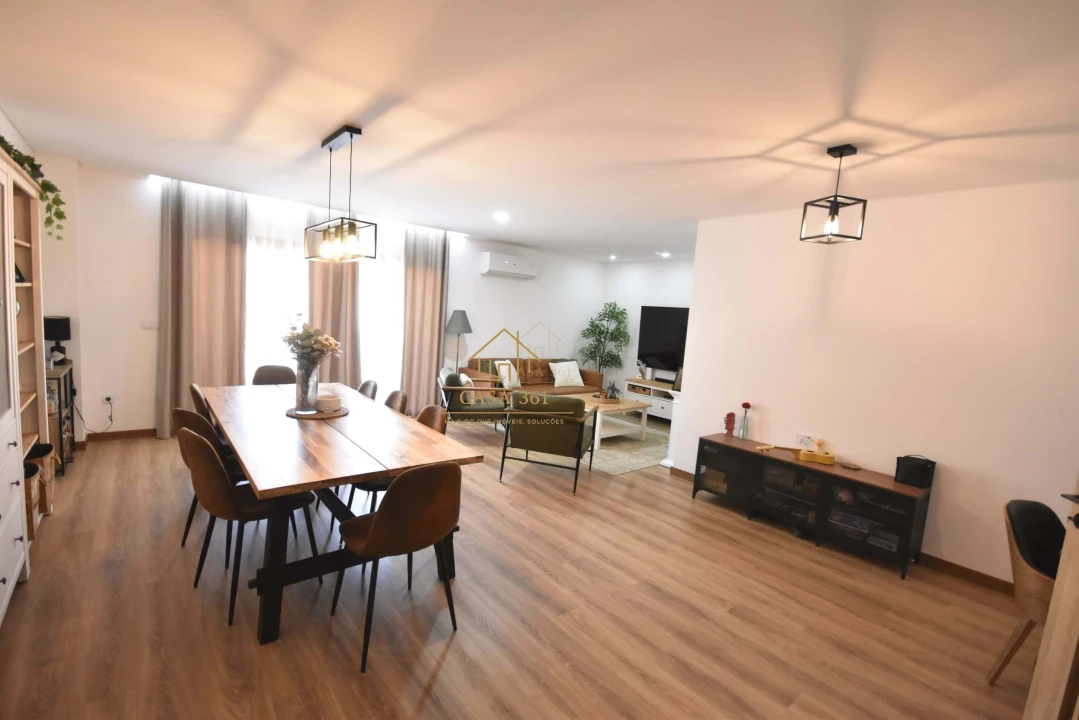 Apartamento T4 para Venda em Castanheira do Ribatejo e Cachoeiras Foto 21